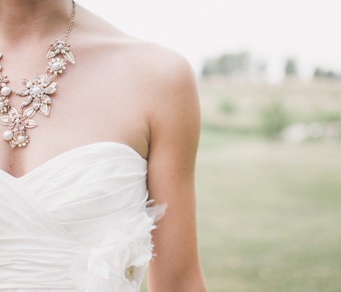 Como Escolher o Vestido de Noiva: Dicas e Tendências do Momento